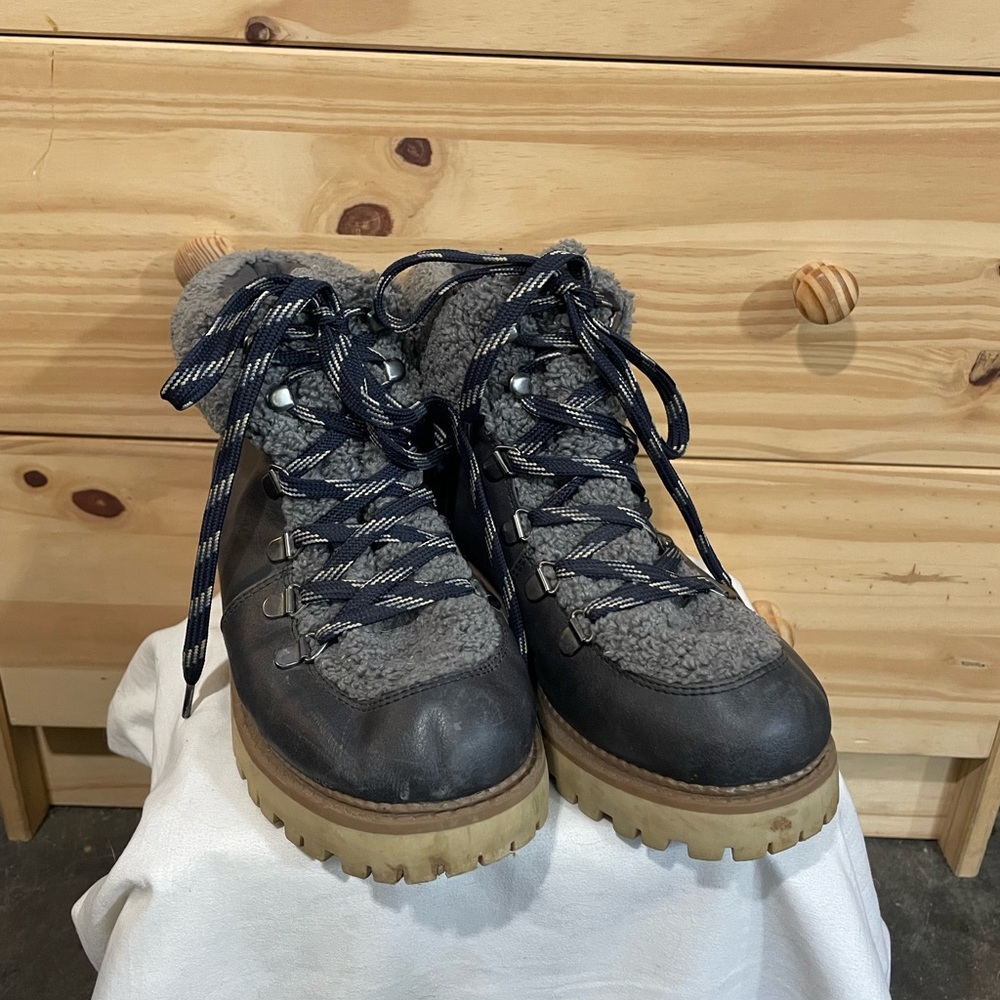 Circus by Sam Edelman Sherpa Booties